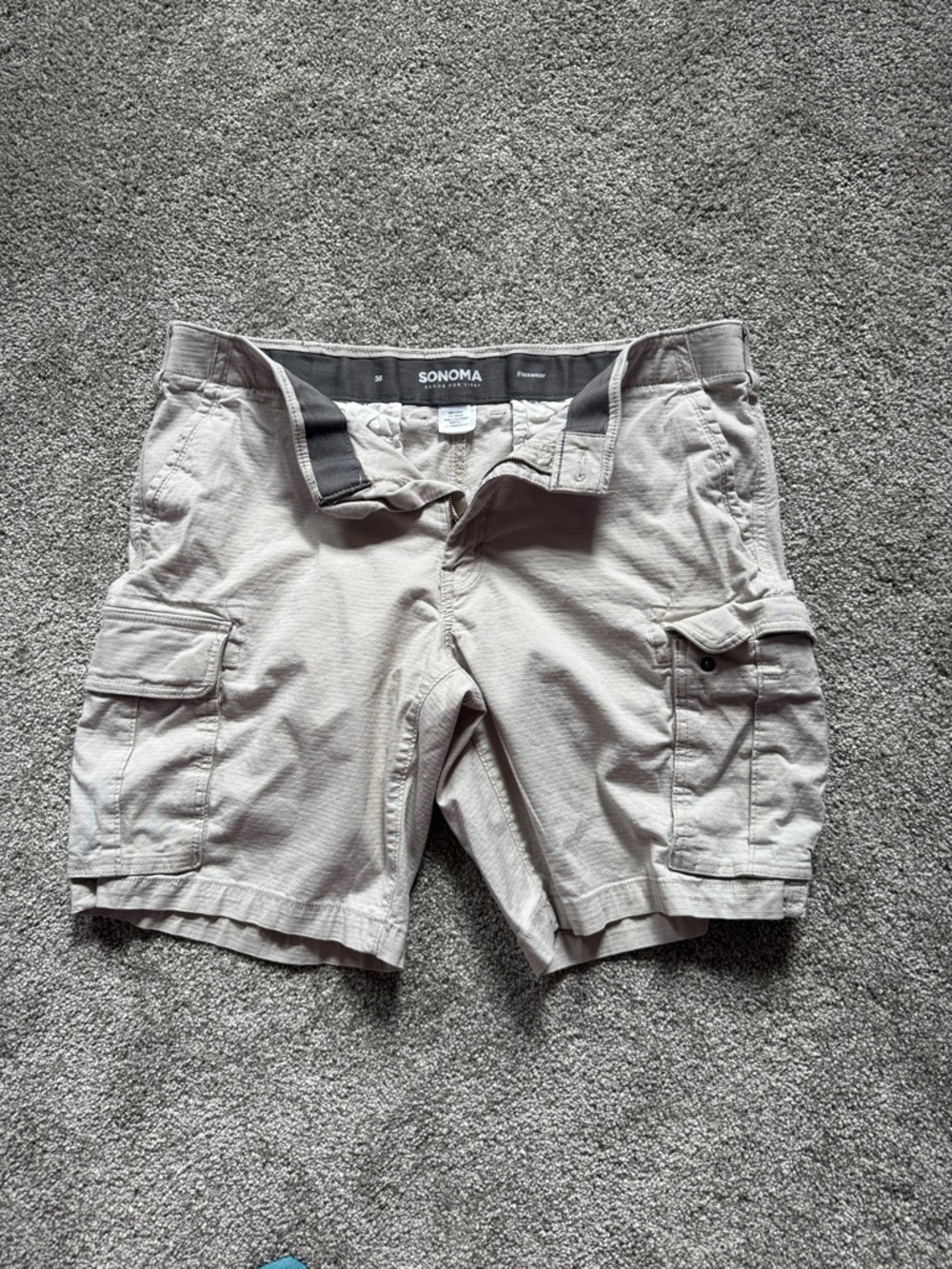 Sonoma Beige/Tan Men's Cargo Shorts